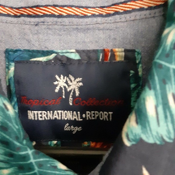 International Report Large Button Down Hawaiian, Magnum P.I. - Picture 3 of 8